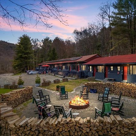 Green Acres Retreat Hancock Экстерьер фото